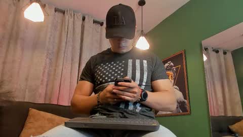 Snapshot of jakee_tyler chatting on 09-08-25, 06:07 Jake Tyler online show from 09-08-25, 06:07