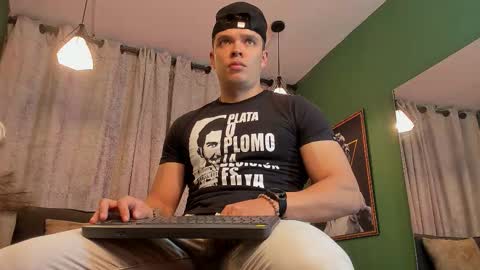 Snapshot of jakee_tyler chatting on 09-10-25, 06:52 Jake Tyler online show from 09-10-25, 06:52