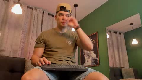 Snapshot of jakee_tyler chatting on 09-16-25, 05:36 Jake Tyler online show from 09-16-25, 05:36