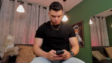 Snapshot of jakee_tyler chatting on 12-18-25, 07:31 Jake Tyler online show from 12-18-25, 07:31