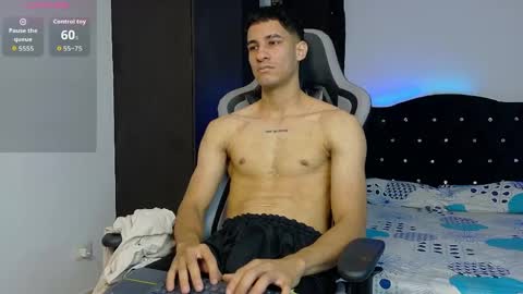 Snapshot of jakemonroe1 chatting on 06-05-26, 03:40 JakeMonroe online show from 06-05-26, 03:40