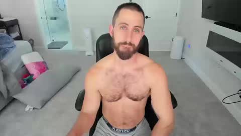 Jake Orion online show from 10-18-25, 09:04