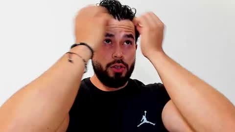 Snapshot of jakeskye chatting on 12-11-24, 12:23 JakeSkye online show from 12-11-24, 12:23