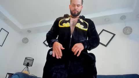 Snapshot of jakeskye chatting on 10-31-25, 01:34 JakeSkye online show from 10-31-25, 01:34