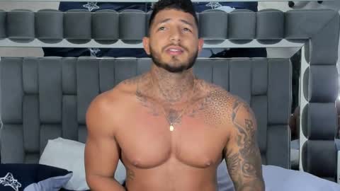 Snapshot of jaketayler10 chatting on 02-19-25, 01:29 my name is sebas If you come here dont hesitate to say hello Im a guy who really likes having conversations and having hot online show from 02-19-25, 01:29