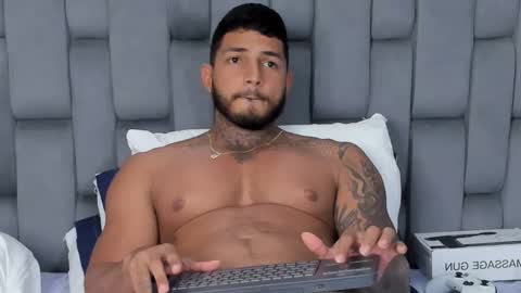 Snapshot of jaketayler10 chatting on 02-25-25, 03:42 my name is sebas If you come here dont hesitate to say hello Im a guy who really likes having conversations and having hot online show from 02-25-25, 03:42