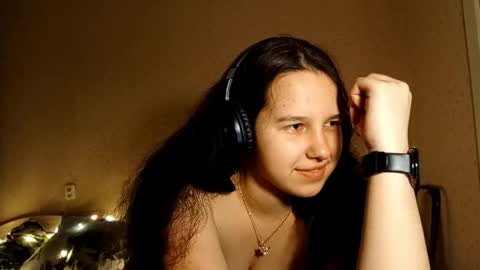 Snapshot of jaleesasabaj chatting on 10-03-25, 05:10 Lisa online show from 10-03-25, 05:10