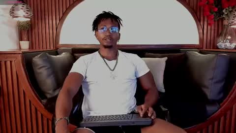   online show from 06-01-26, 07:59