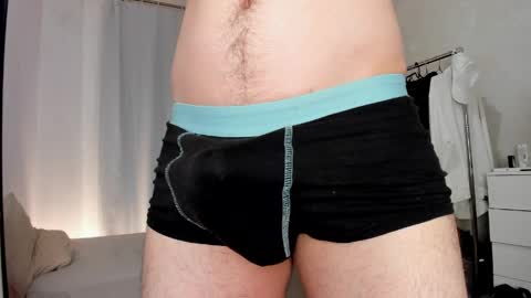 Snapshot of jame_flow chatting on 04-21-26, 01:42 Hey there Im Jame online show from 04-21-26, 01:42