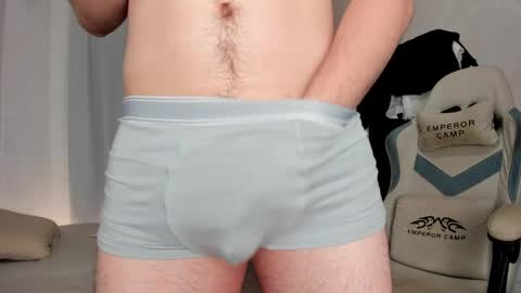 Snapshot of jame_flow chatting on 05-11-26, 08:06 Hey there Im Jame online show from 05-11-26, 08:06