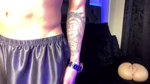 LeonardoInsta LeonardoperezcoPvt open online show from 01-15-25, 05:50