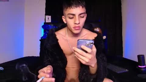 Snapshot of james1lee_ chatting on 06-11-26, 10:24 LeonardoInsta LeonardoperezcoPvt open online show from 06-11-26, 10:24