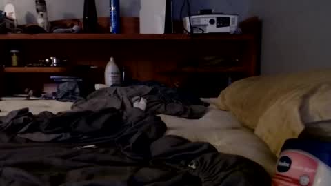 what you in too online show from 10-02-25, 10:00