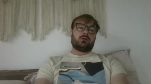 James Heron online show from 10-19-25, 04:18