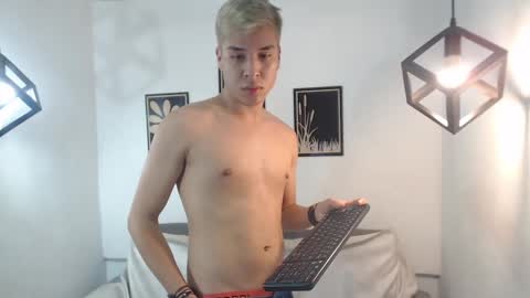 Snapshot of james_millnert chatting on 03-11-25, 07:47 james millnert online show from 03-11-25, 07:47