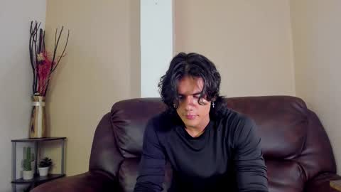 Snapshot of james_morrisonm chatting on 11-19-25, 10:32 james_morrisonm online show from 11-19-25, 10:32