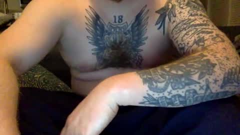 Snapshot of jamesbuilt chatting on 02-21-25, 01:11 jamesbuilt online show from 02-21-25, 01:11