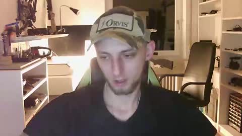 Snapshot of jamesengland23 chatting on 01-08-25, 10:06 James England online show from 01-08-25, 10:06