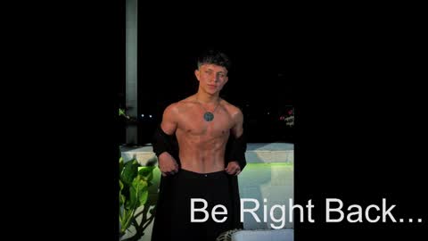 Snapshot of jamesgolden_ chatting on 03-10-25, 12:37 jamesgolden_ online show from 03-10-25, 12:37