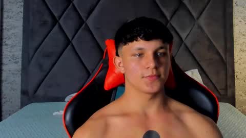 Snapshot of jamesgolden_ chatting on 03-12-25, 06:33 jamesgolden_ online show from 03-12-25, 06:33