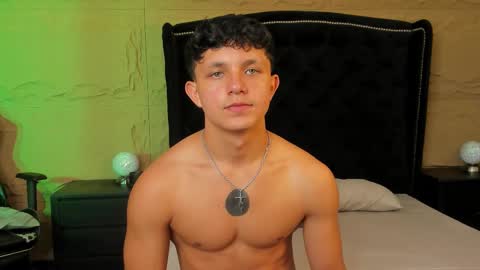 jamesgolden_ online show from 11-26-25, 02:18