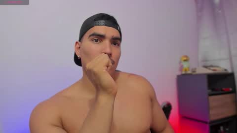 Snapshot of jamesgraay chatting on 10-28-25, 10:52 James Gray online show from 10-28-25, 10:52