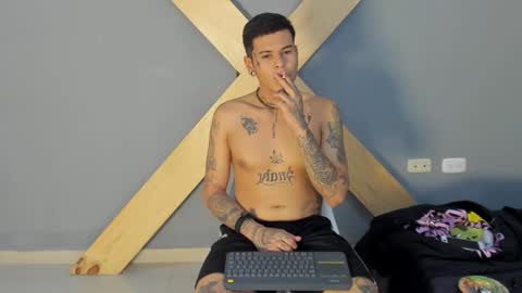 Jamesinked  online show from 12-10-24, 05:33