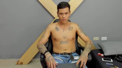 Jamesinked  online show from 12-13-24, 06:49