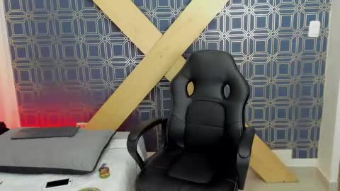 Jamesinked  online show from 01-07-25, 02:08