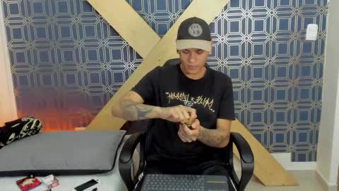Jamesinked  online show from 01-09-25, 04:17
