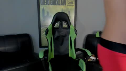 Jamesinked  online show from 01-12-25, 07:53