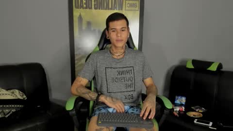 Jamesinked  online show from 02-04-25, 12:40