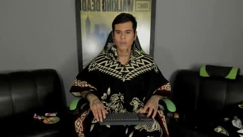 Jamesinked  online show from 03-10-25, 01:56