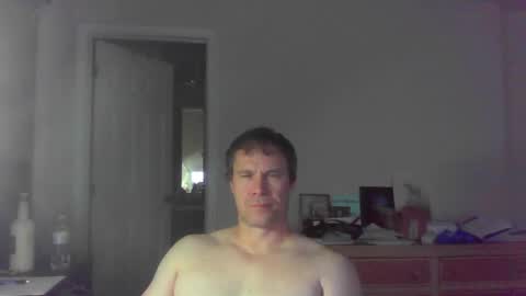 Snapshot of jamesjewels chatting on 09-28-25, 05:02 jamesjewels online show from 09-28-25, 05:02