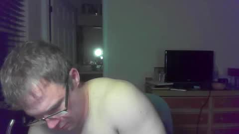 Snapshot of jamesjewels chatting on 01-17-26, 03:00 jamesjewels online show from 01-17-26, 03:00