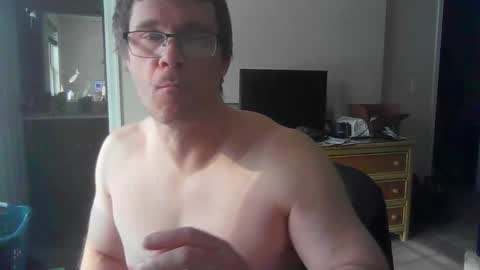 Snapshot of jamesjewels chatting on 02-15-26, 03:20 jamesjewels online show from 02-15-26, 03:20