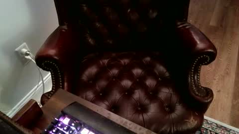 James Pembroke at your service online show from 12-01-25, 12:43