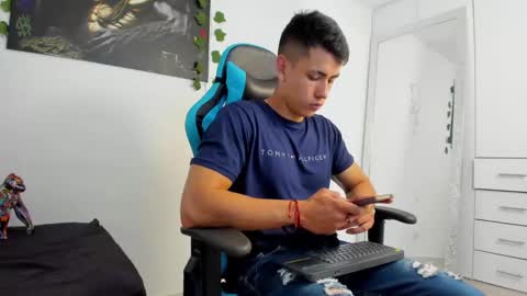 Jamess hott online show from 12-06-24, 01:44