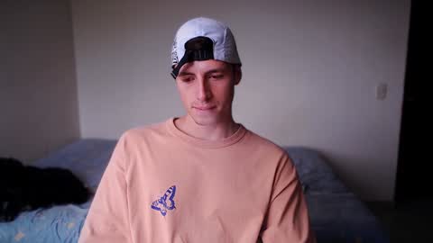 jamesss____ online show from 01-05-25, 08:10