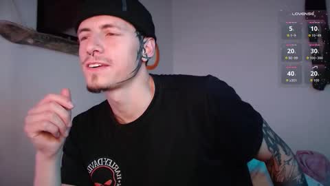 jamesss____ online show from 10-24-25, 05:42