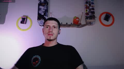 jamesss____ online show from 11-01-25, 10:45