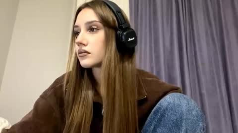 Milena online show from 09-14-25, 07:13