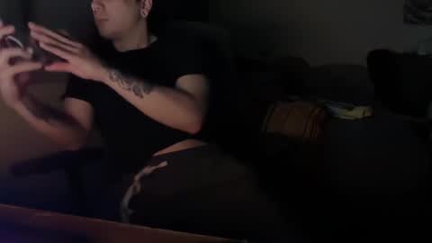 Snapshot of jamexoxo_ chatting on 03-12-25, 02:20 jazzy online show from 03-12-25, 02:20