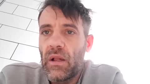 Snapshot of jamie198307 chatting on 01-18-26, 12:53 jamie198307 online show from 01-18-26, 12:53