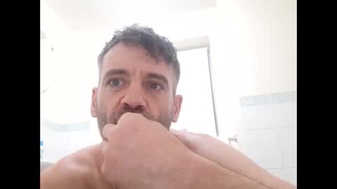 Snapshot of jamie198307 chatting on 04-01-26, 08:17 jamie198307 online show from 04-01-26, 08:17