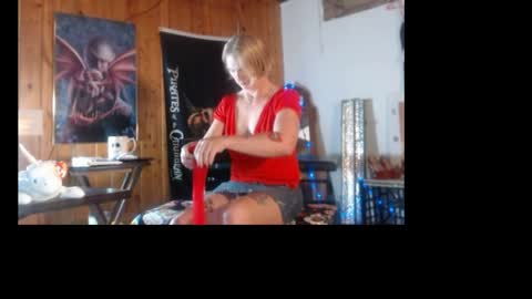 Snapshot of jamiebottoms chatting on 04-03-26, 12:36 Jamie Bottoms online show from 04-03-26, 12:36