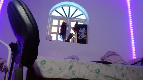 Jammes. online show from 11-07-25, 03:01