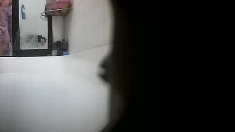 Snapshot of jamwarnerone chatting on 12-14-25, 05:07 Bootyshows online show from 12-14-25, 05:07