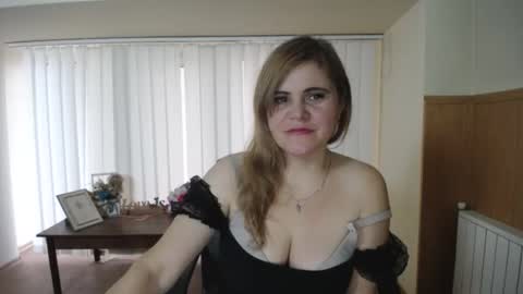 janaloveli online show from 12-18-24, 11:24