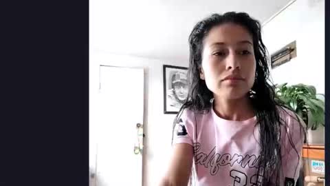 Snapshot of janariivera1 chatting on 09-18-25, 05:15 janariivera1 online show from 09-18-25, 05:15